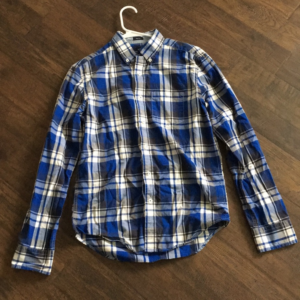 Blue button shirt